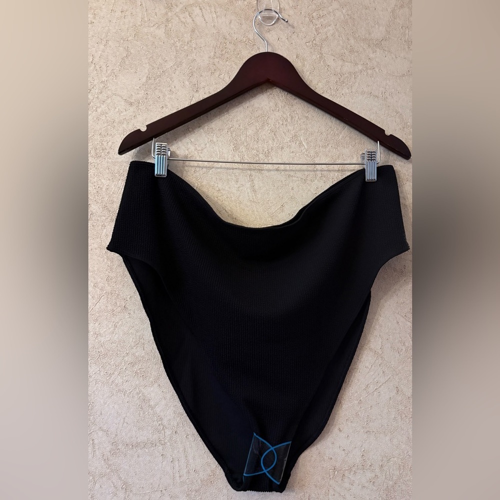 ASOS Design Black Ribbed High-Cut Swim Bottom - Picture 2 of 6